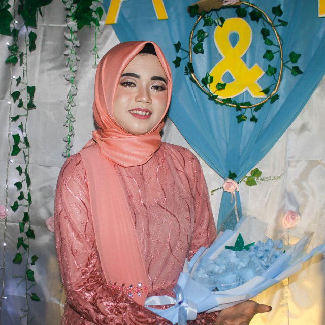 Anisa Putri profile icon