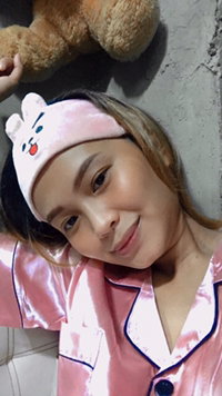 Mary Niñeza profile icon