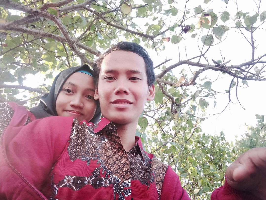 Asih Wahyuni profile icon