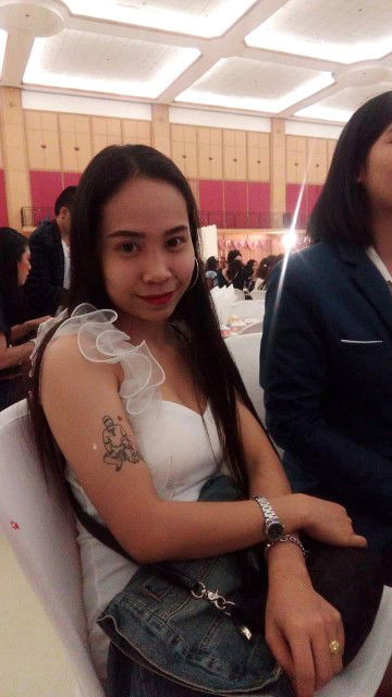 พลอย profile icon