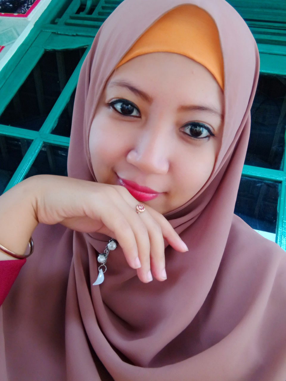 ani maftuchah profile icon