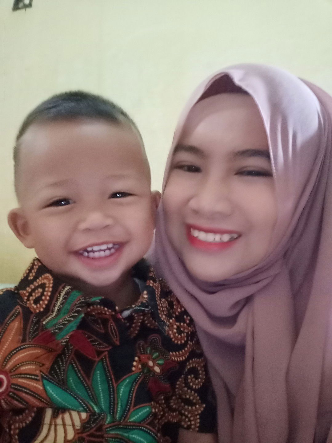 Nur Hayati profile icon