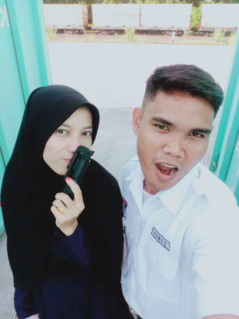 Rizky Aprilia profile icon