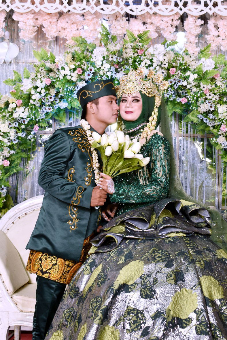 Dhuwi Permata profile icon