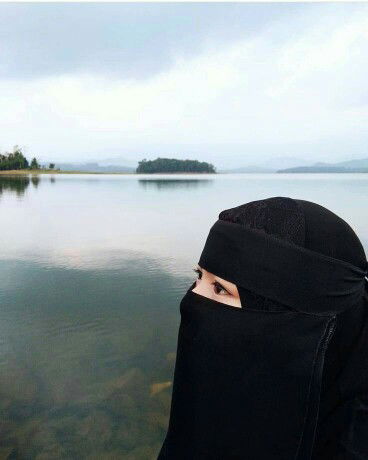 Ria Ariani profile icon