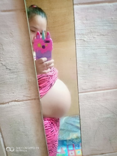 30weeks and 4 days preggy