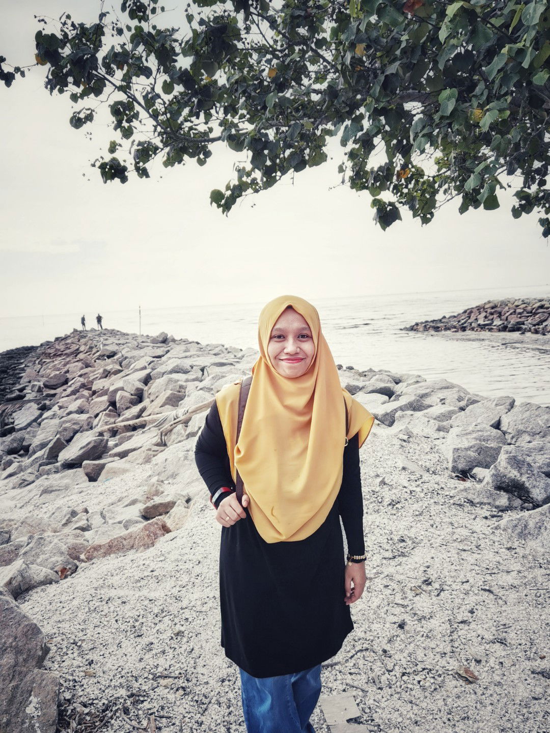 izati subhi profile icon