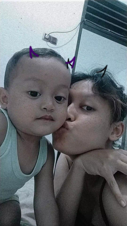 Yustin Dian Pratiwi profile icon