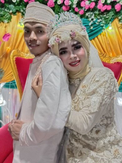 ila Yu alam sari profile icon