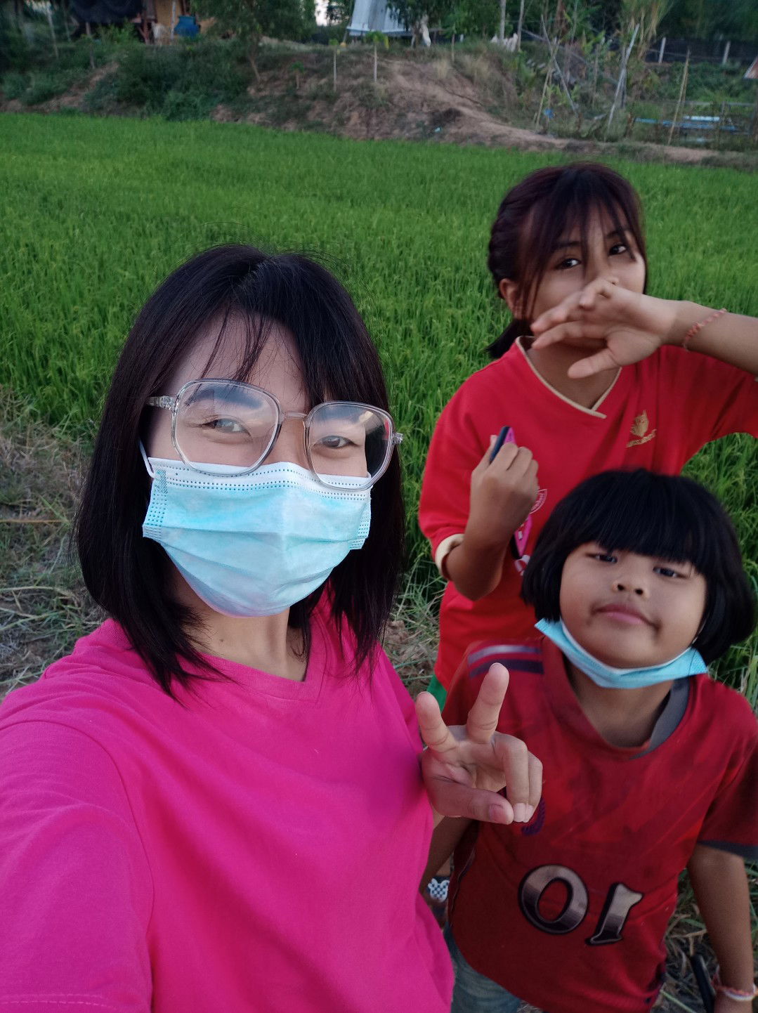 ชีวิตติดดิน กลิ่นไอ บ้านนา profile icon