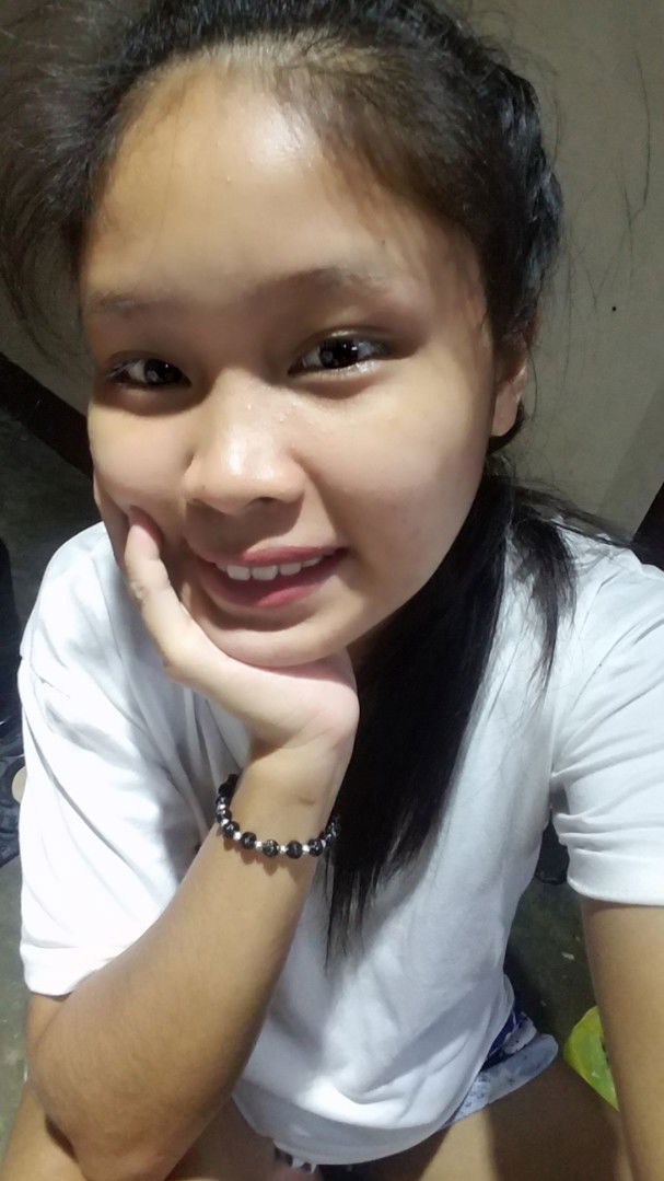 Michaella flores profile icon