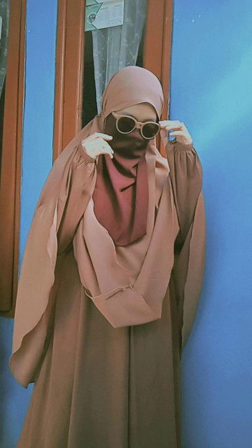 Leli Suhaerti profile icon