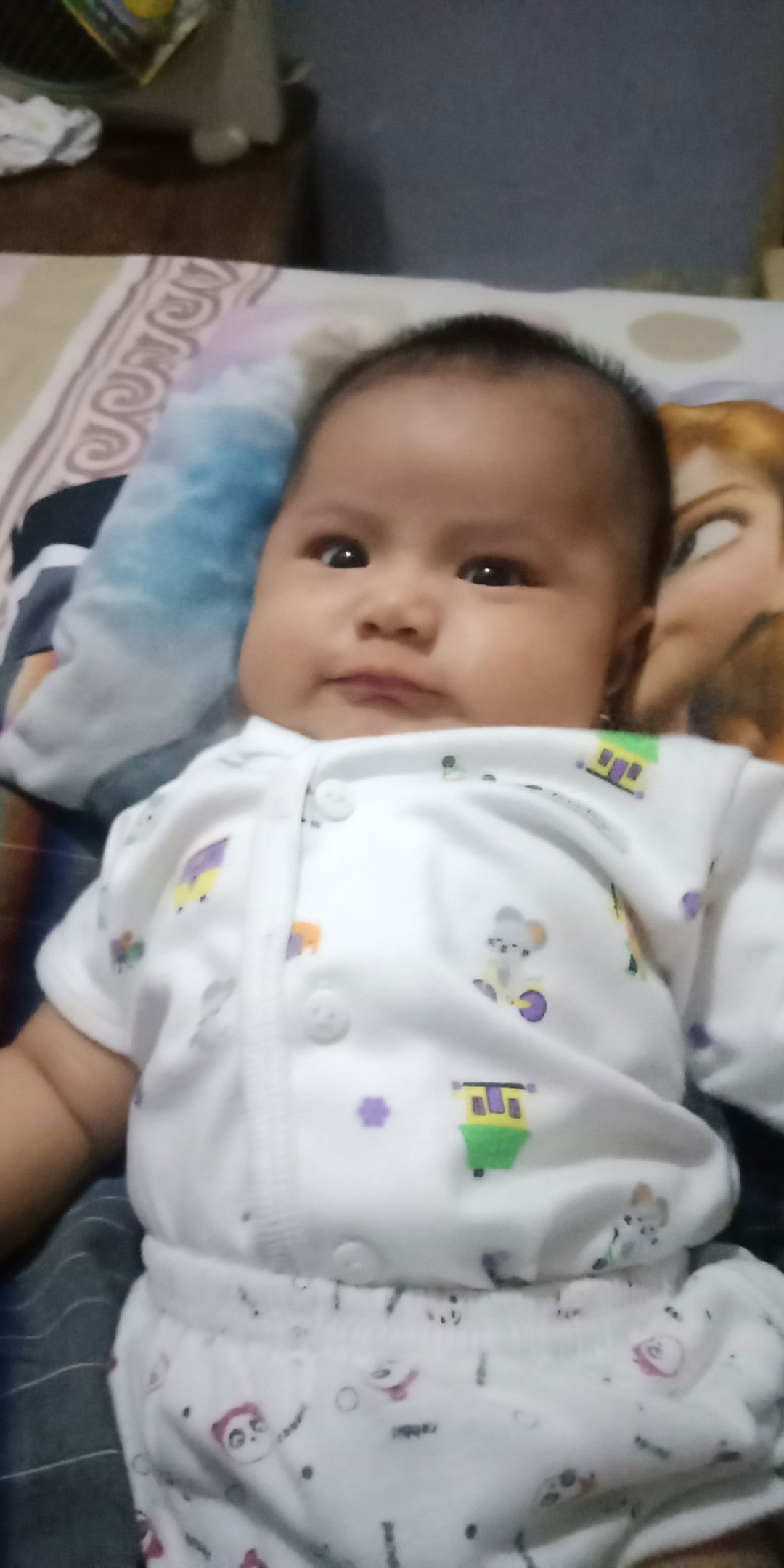 kenapa bayi suka main air liur?