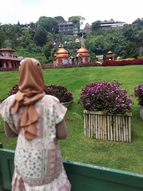 Noviya Ariyanti profile icon