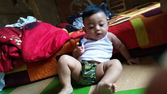 kapan bayi mulai di ksh belajar mijak tanah