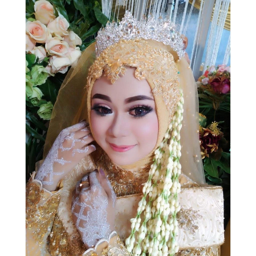 Devi Agustin profile icon