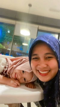 Dina nurul ihsani profile icon