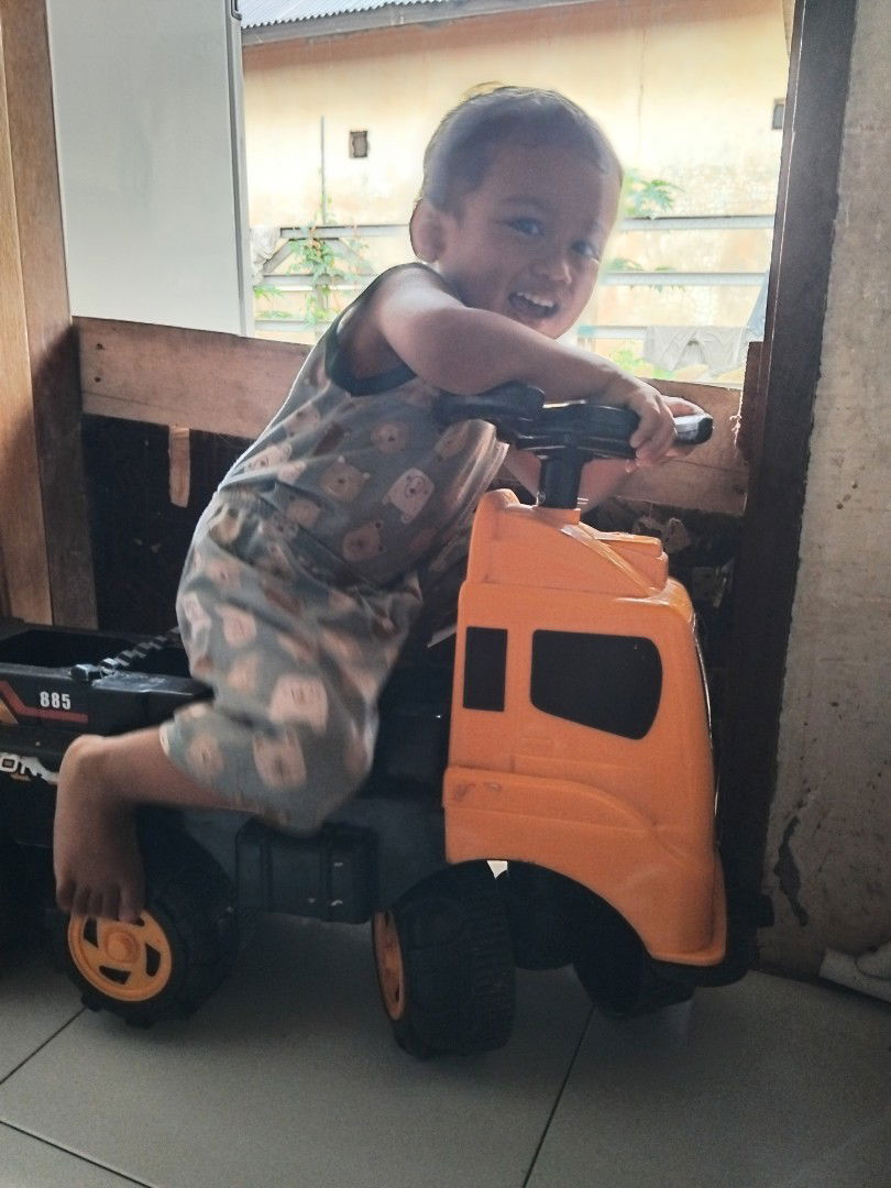 Adhila FAu SinHd profile icon