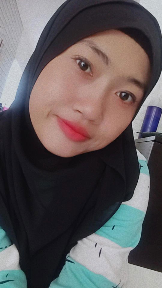 Ria Oktha profile icon