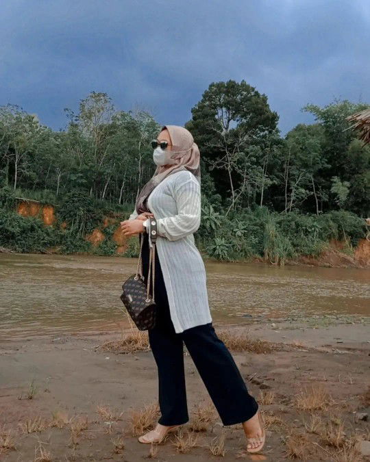 Mom GhinaGhani chanel profile icon