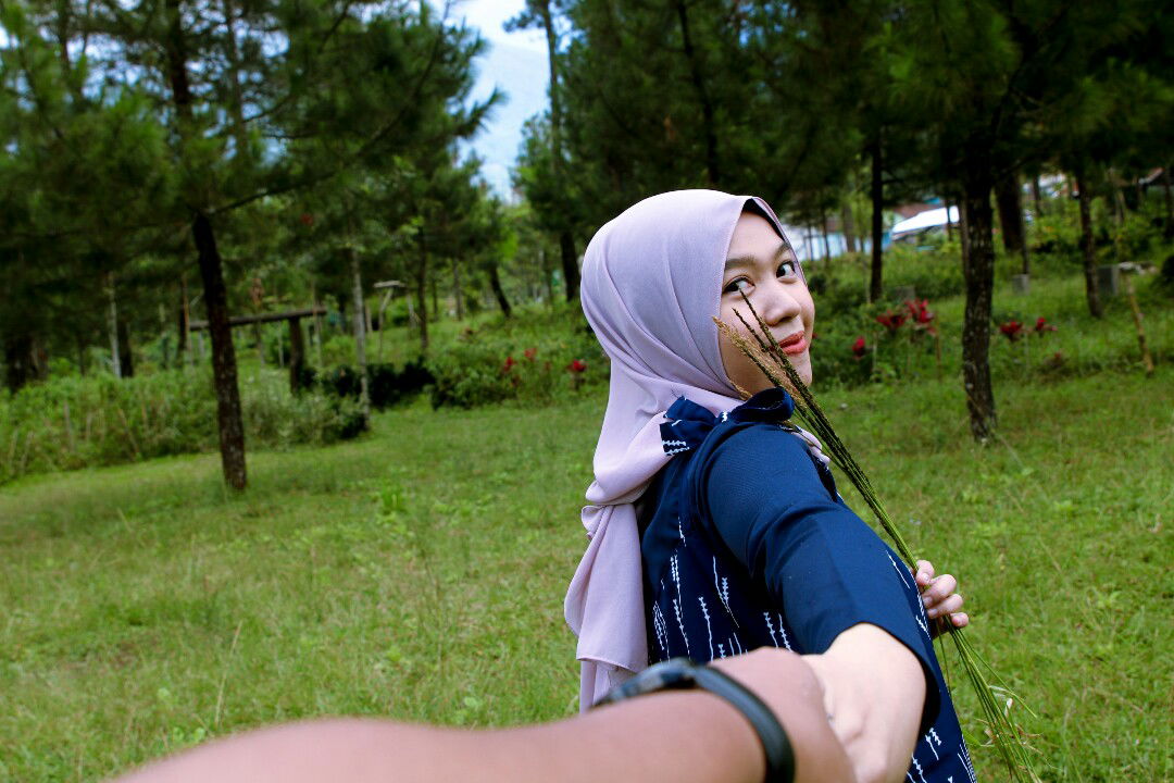 Tya Loys profile icon