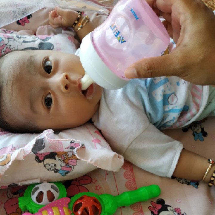gak mau minum dari botol dot