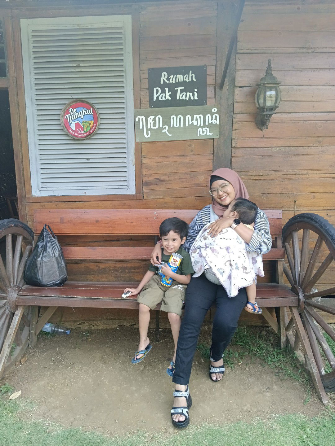 aditya pradyanti putri profile icon