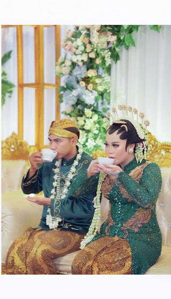 Indri novithania saputri profile icon