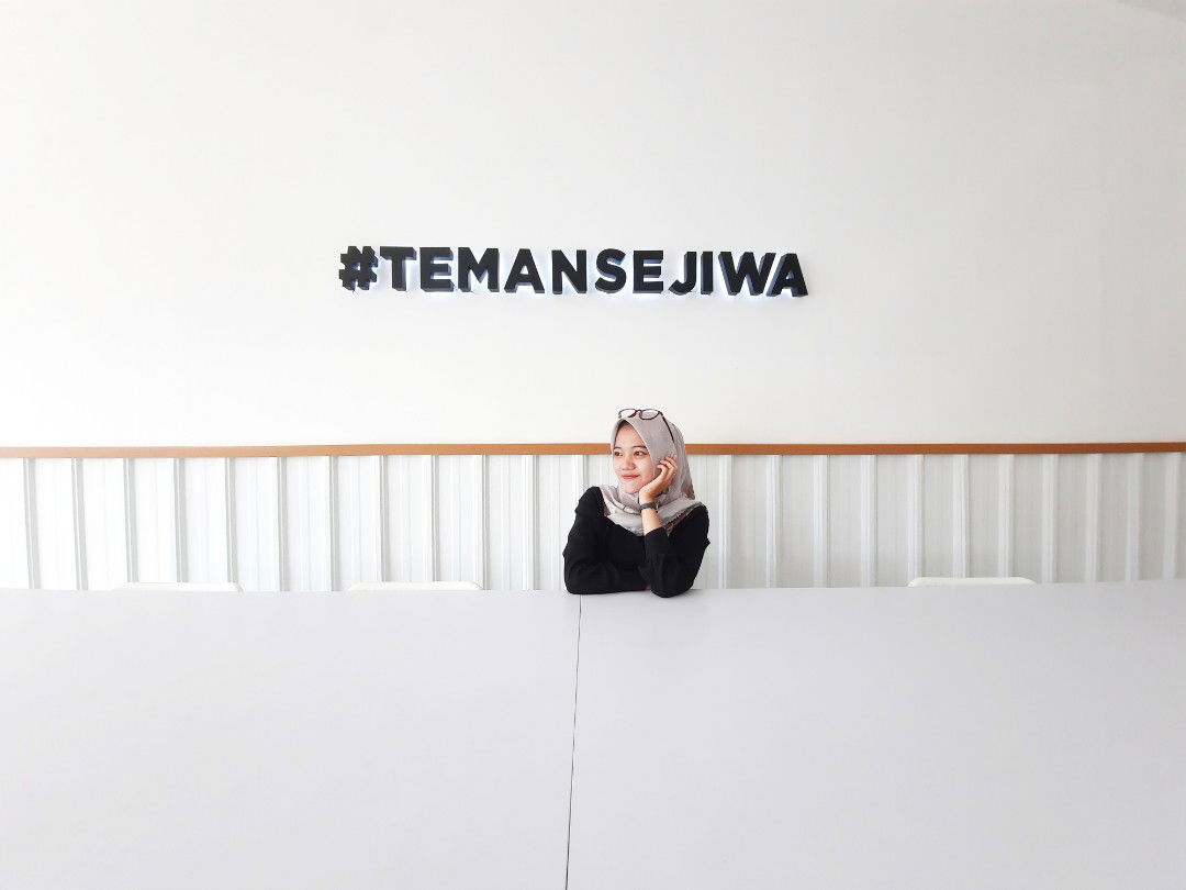 Bella Roziana profile icon