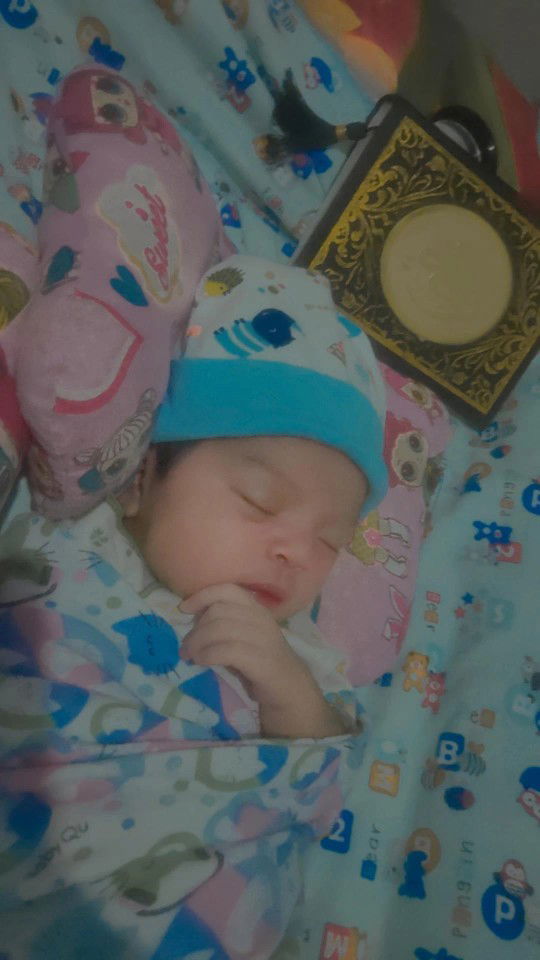 Indah Lestari profile icon