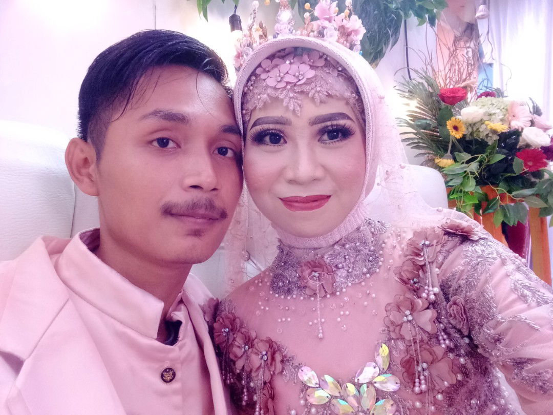 Nur Fitria profile icon