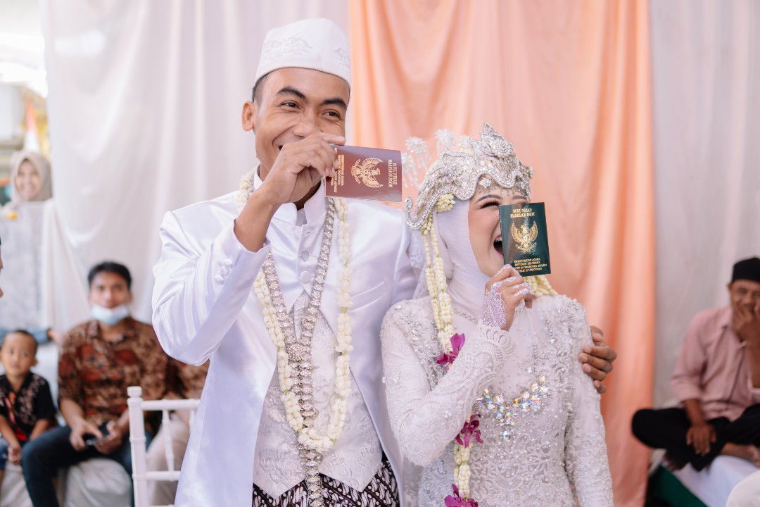 Dewi Damayanti profile icon