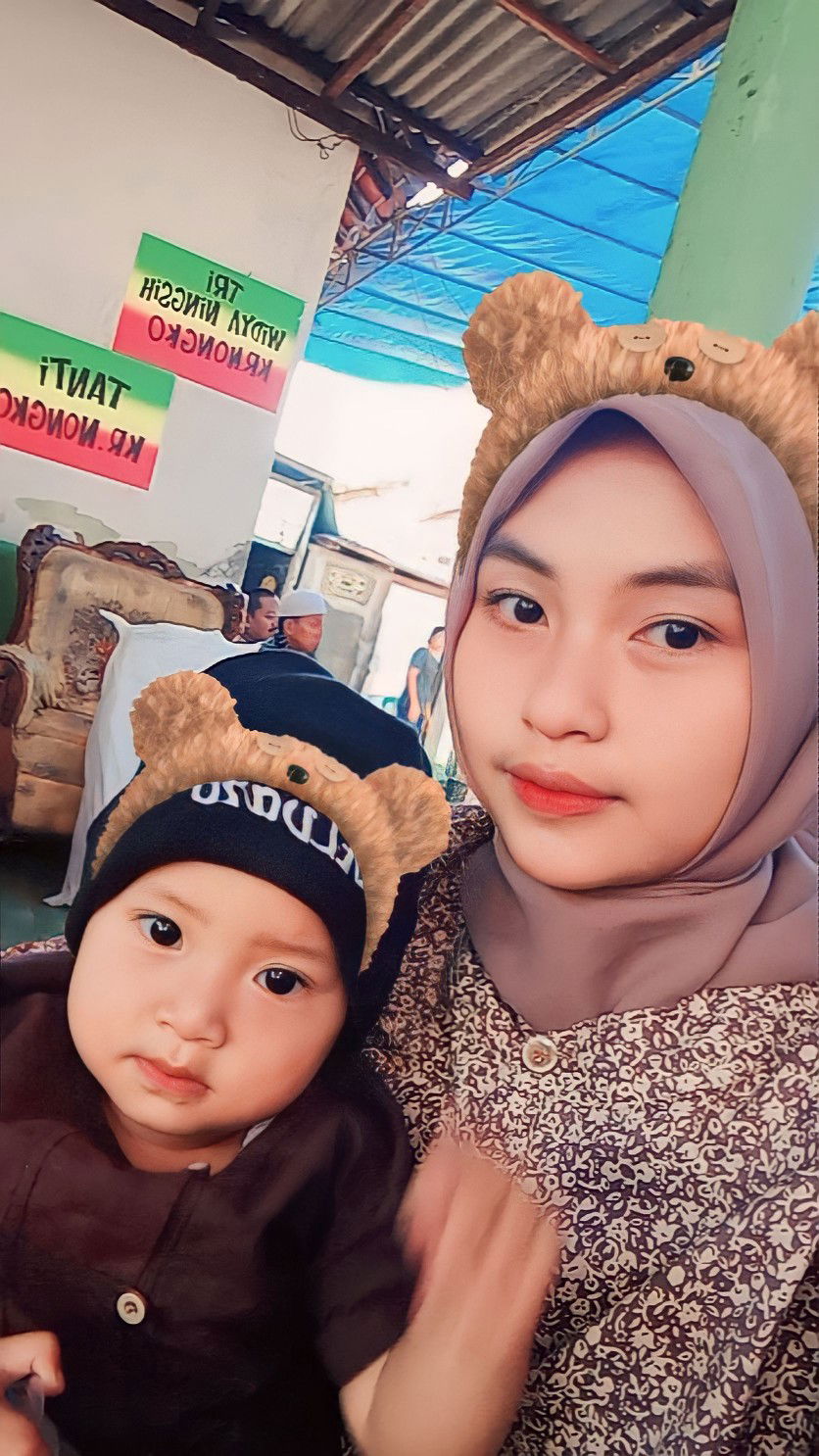 Kholifah Zahrotul Laili profile icon