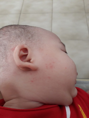 ระวัง คนกินเหล้าสูบบุหรี่อย่าให้อุ้มลูกนะคะ