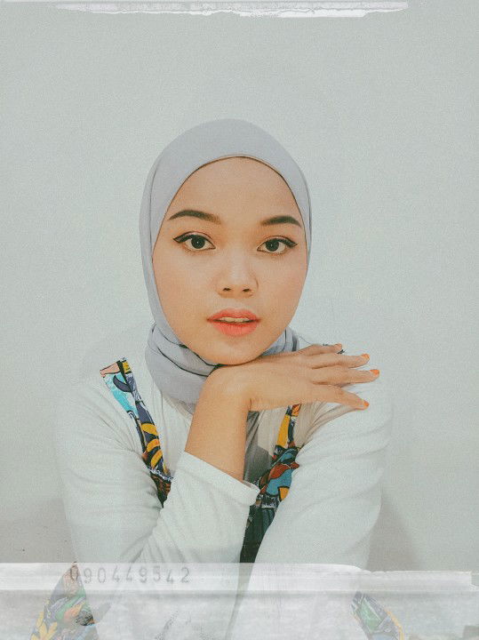 ayu savitri profile icon