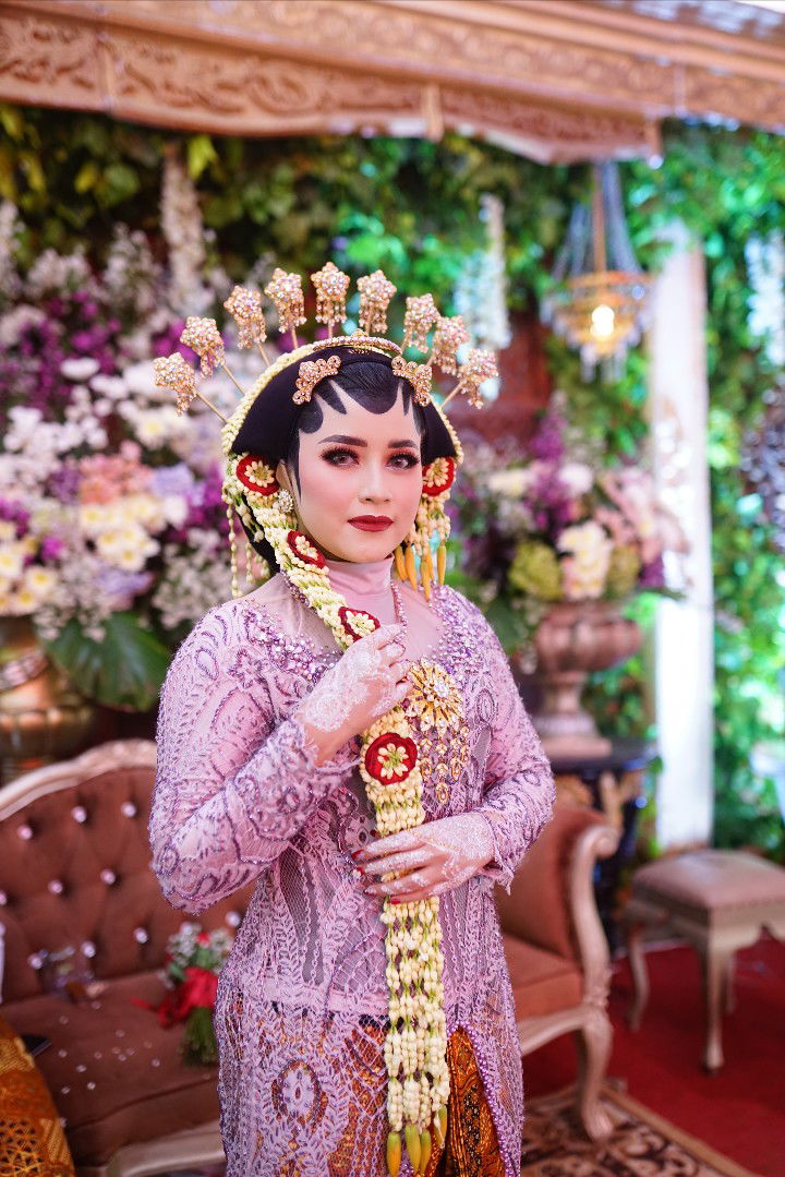 Chusnul Pitaloka Kusuma Wijaya profile icon