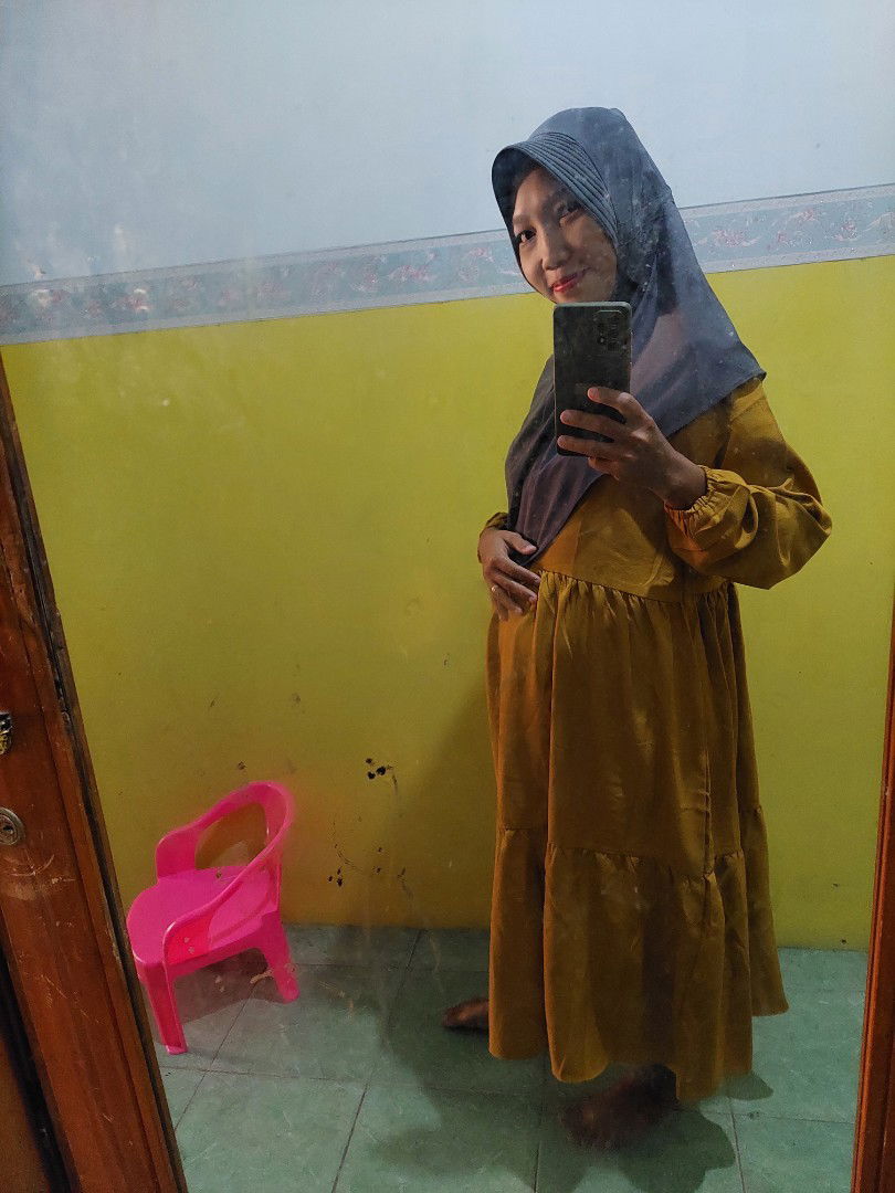 elysa survianti profile icon