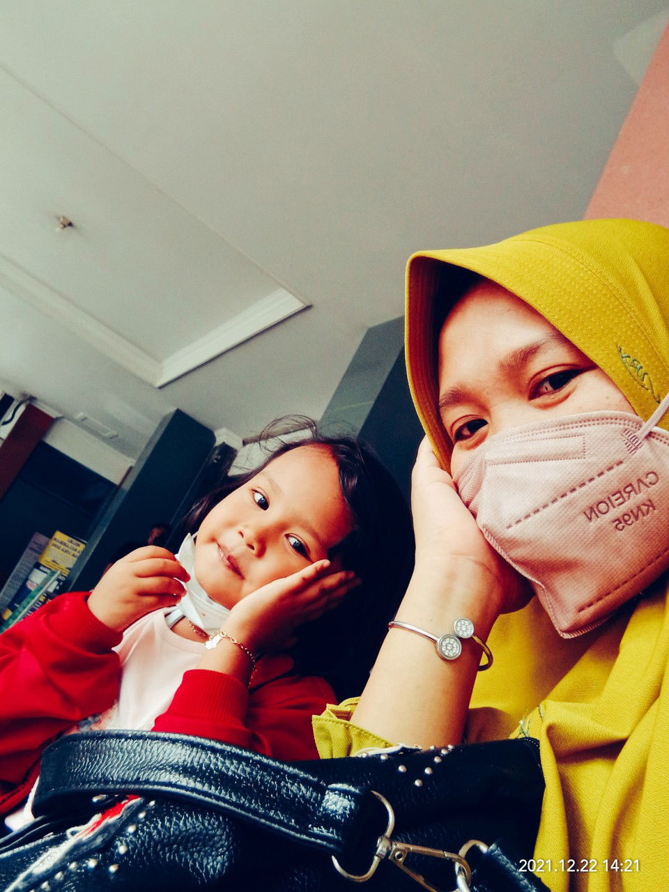 Husna Husna profile icon