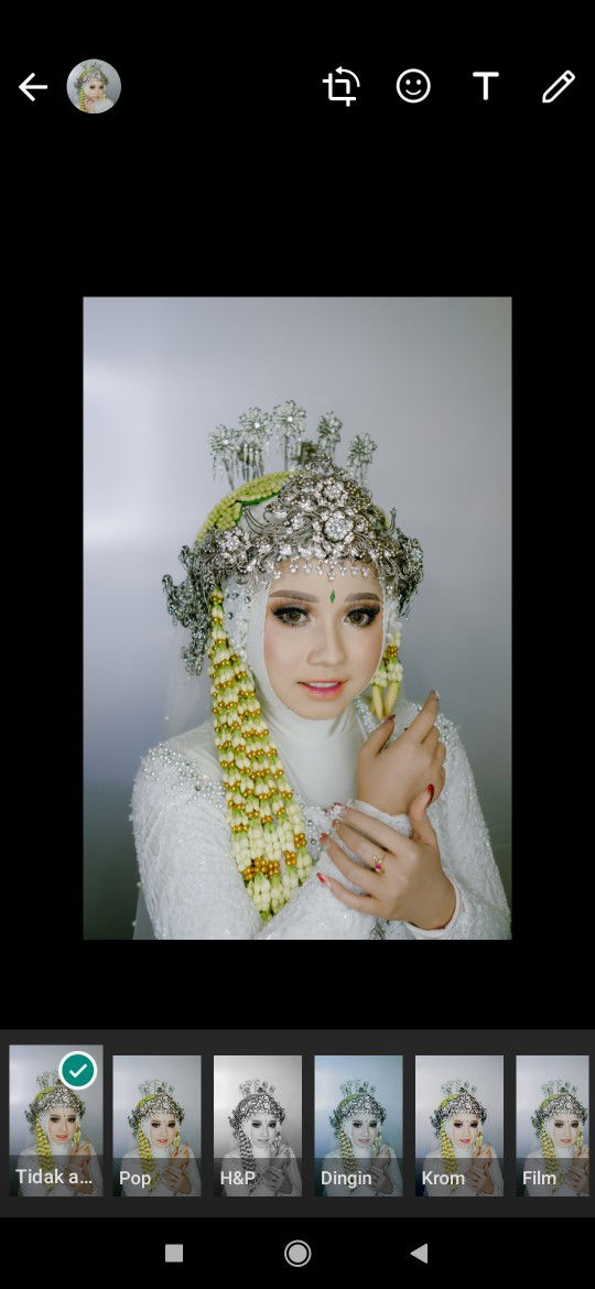 Feby Isnadia profile icon