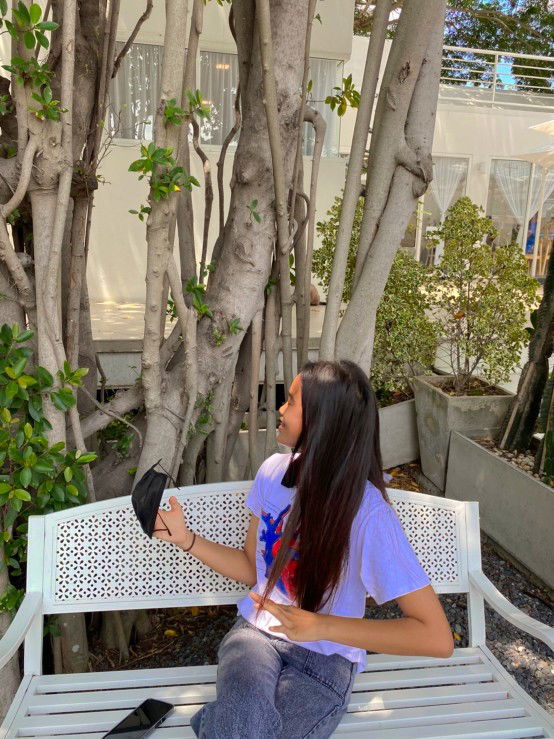 pornthicha profile icon