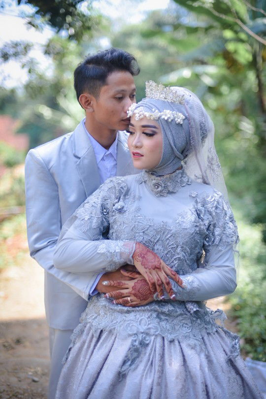 Mella Mel profile icon