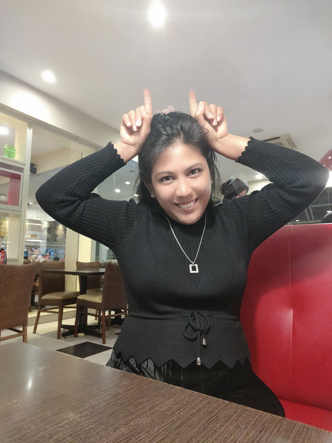 Juniar Pakpahan profile icon