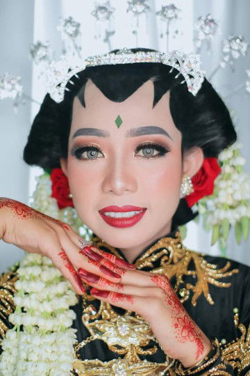 WuLan Kurnia Dewi profile icon