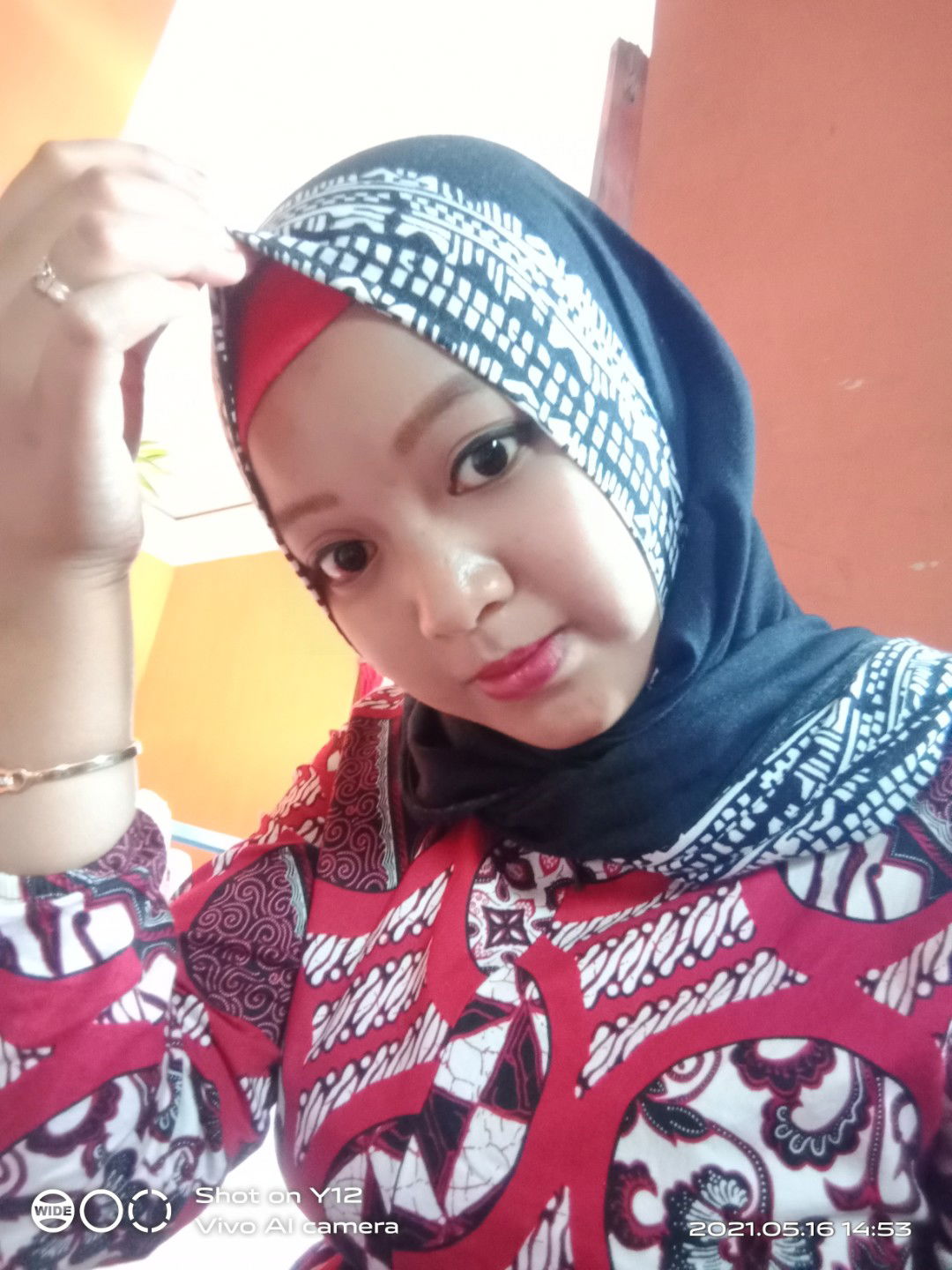 Khusnul Aini Sasanti ratri profile icon