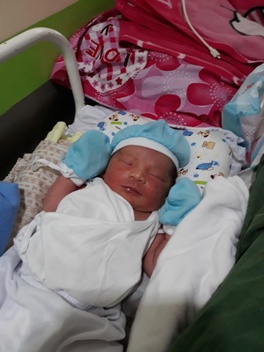 Ito napo baby ko nakaraos na kami