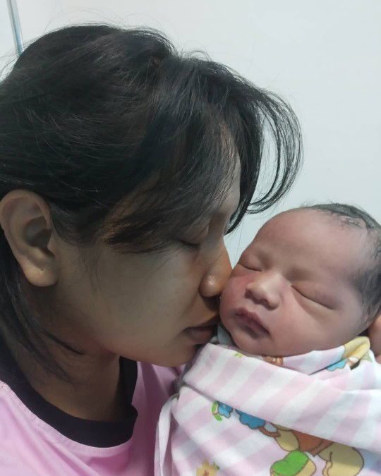 Siti noviyana profile icon