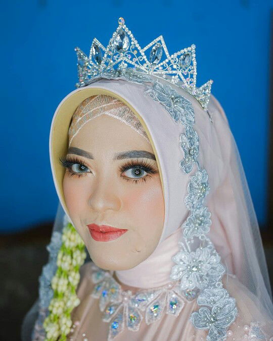 NUR BADARIA profile icon