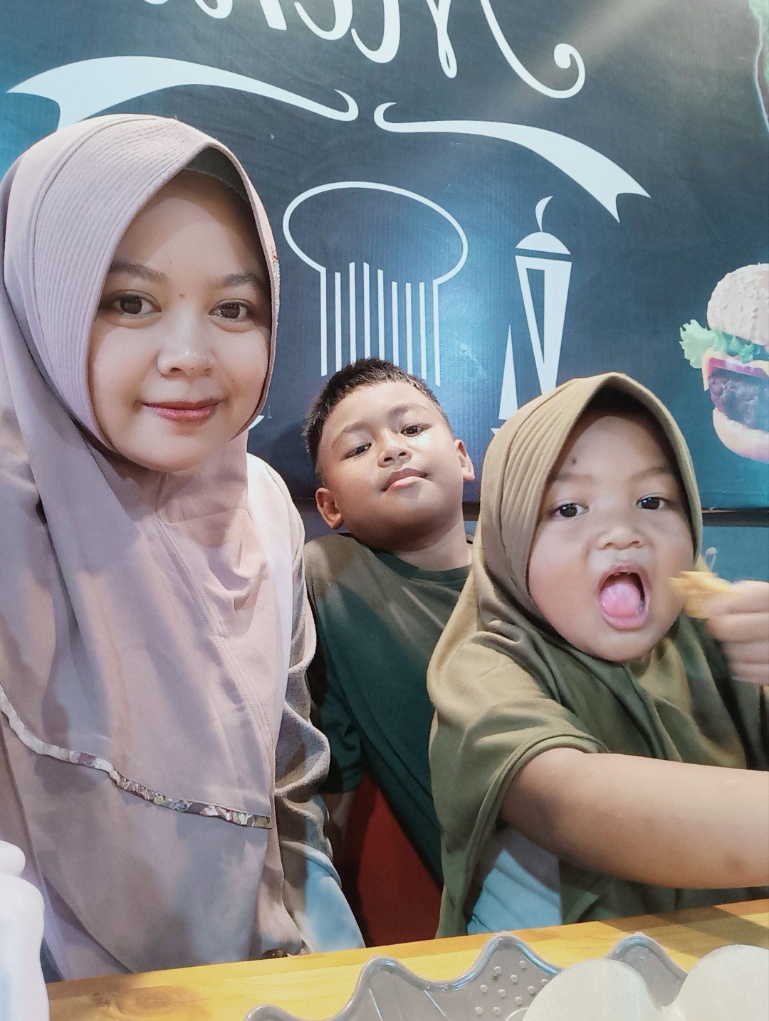 Nur Asiyah profile icon