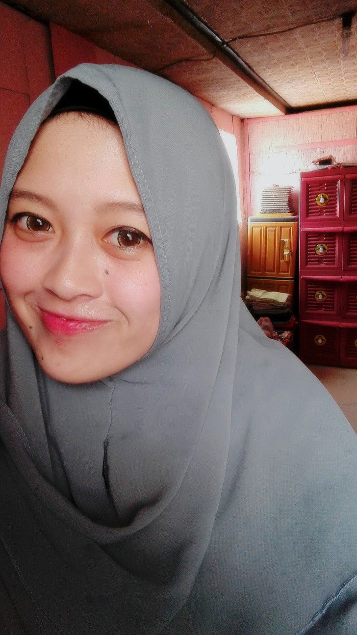 Indri Dwi Lestari profile icon