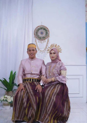 suci wahyuni ibrahim profile icon